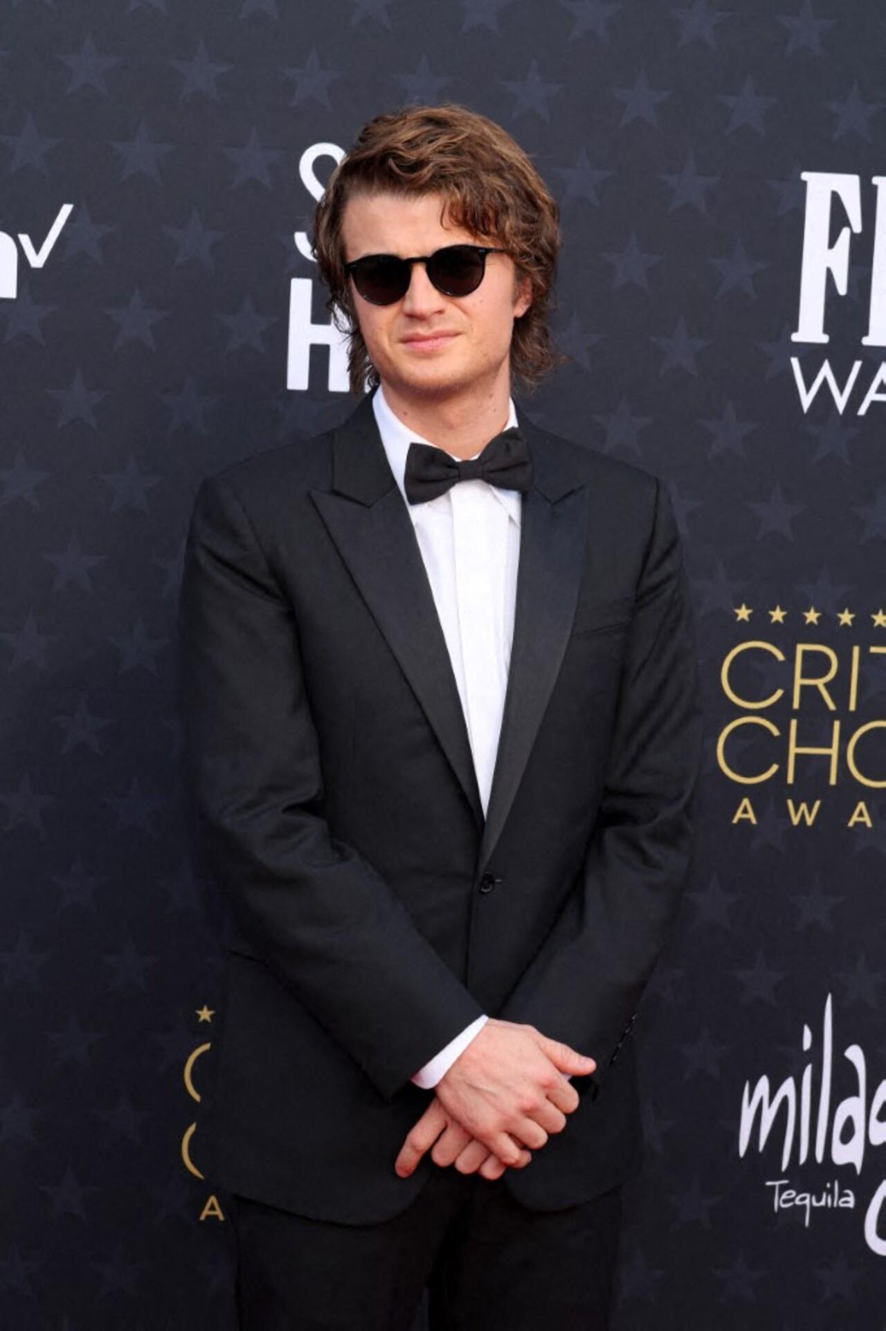 'Stranger Things' fame Joe Keery looked smart in a tux and paired it with black sunglasses
